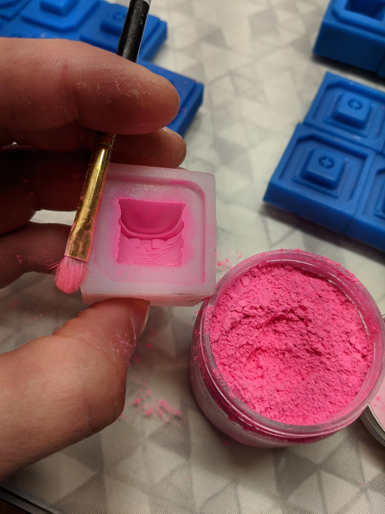 Artisan keycap resin casting process