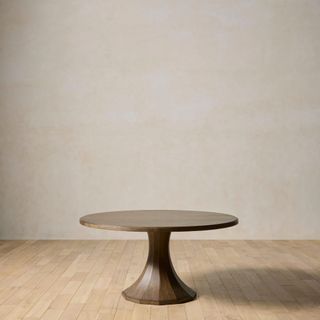 Quincy table