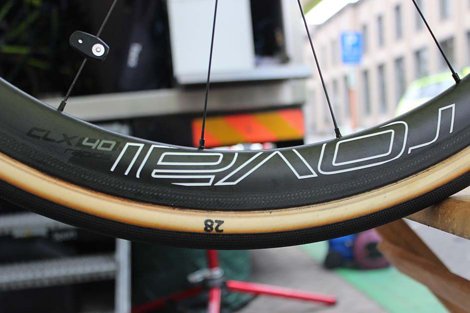 Roval wheels with 28mm tires on World champion Peter Sagan's Specialized S-Works Tarmac