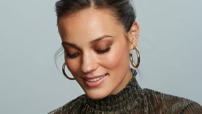 Simple Holiday Makeup Looks - Easy Holiday Party Makeup | Marie Claire