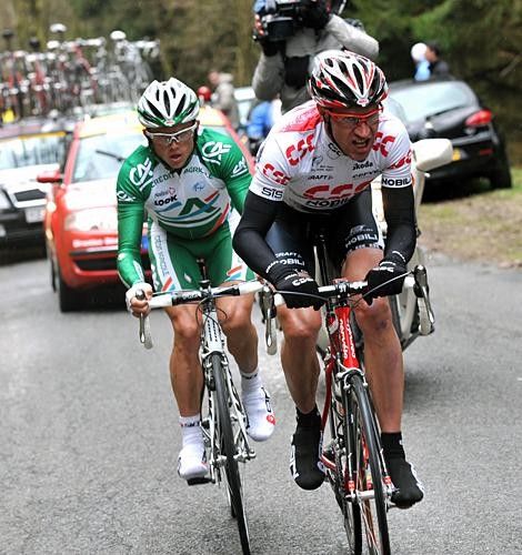 Simon Gerrans (Cr&eacute;dit Agricole) shadows