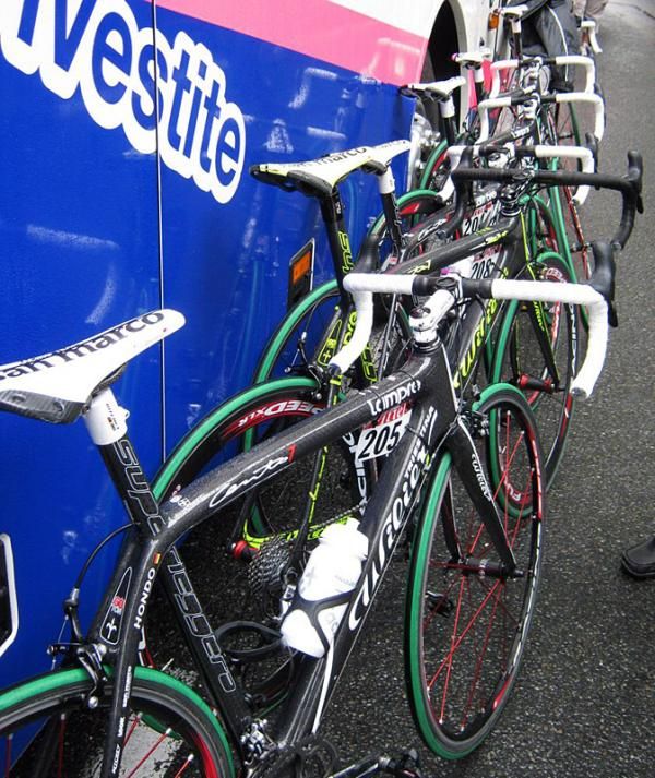 The Wilier Triestina bikes where fitted with wet weather tyres.