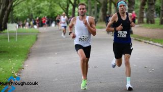 Nick Harris-Fry racing in Nike Vaporfly NEXT% 2