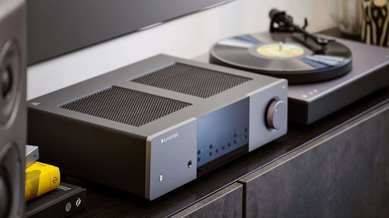 Cambridge Audio EXA100 amp