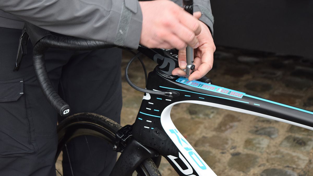 Christian Knees asked his Team Sky mechanic to reallign his stem after signing on before the race