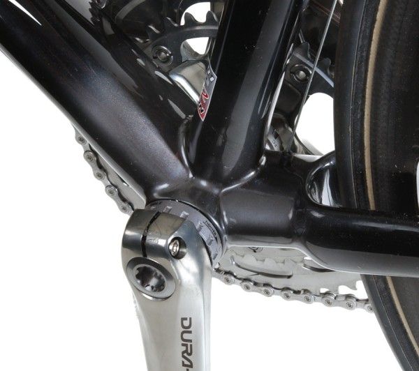 Huge bottom bracket area - another stiffness-enhancing touch