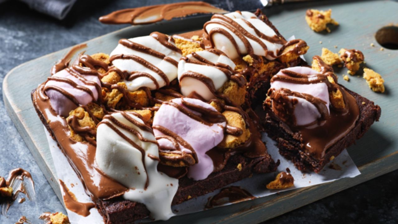 M&amp;S S&#039;more brownies