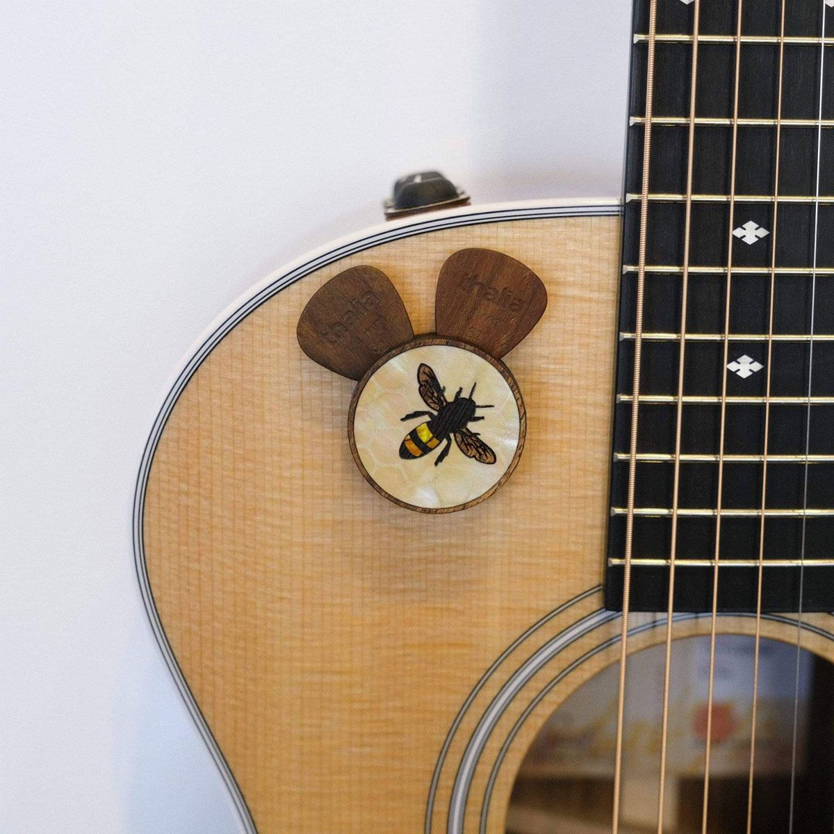 Thalia Pick Puck