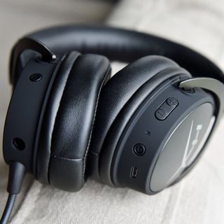 HyperX Cloud Mix headset