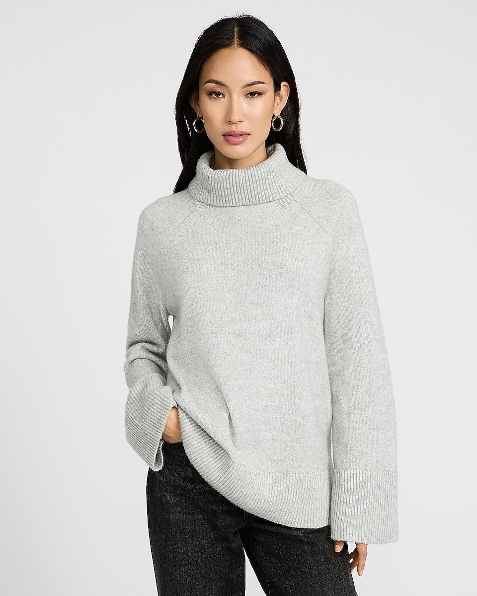 So Soft Seamless Mock Neck