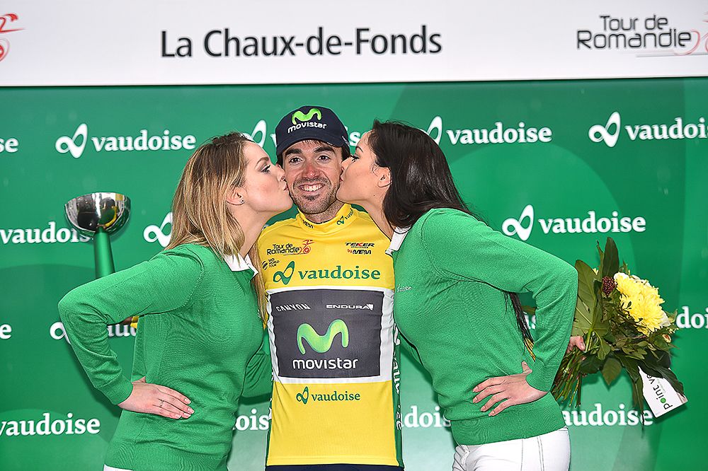 Jon Izagirre in yellow after the Tour de Romandie prologue