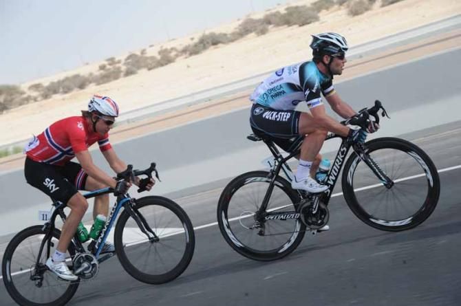 Mark Cavendish leads former teammate Edvald Boasson Hagen