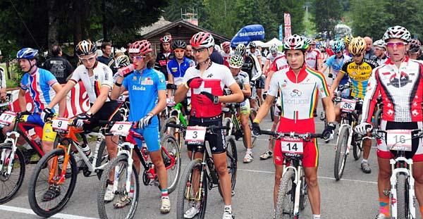 Junior men at the start