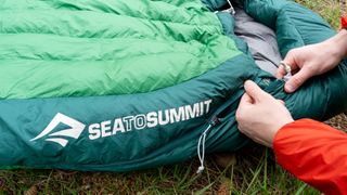 Sea to Summit Ascent -9 sleeping bag zips fastenings cords