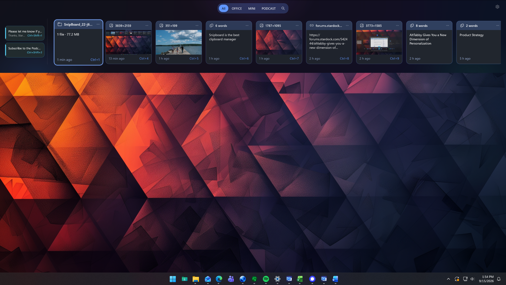Stardock Snipboard dock running on a Windows 11 desktop. The dock shows various recent clipboard items including text and image previews, with options for filtering and searching.