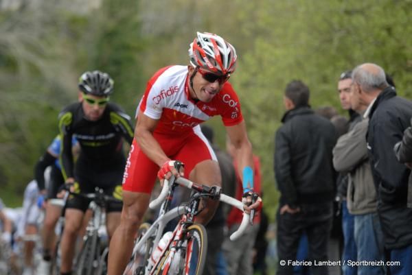 Leonardo Duque (Cofidis) puts in a dig