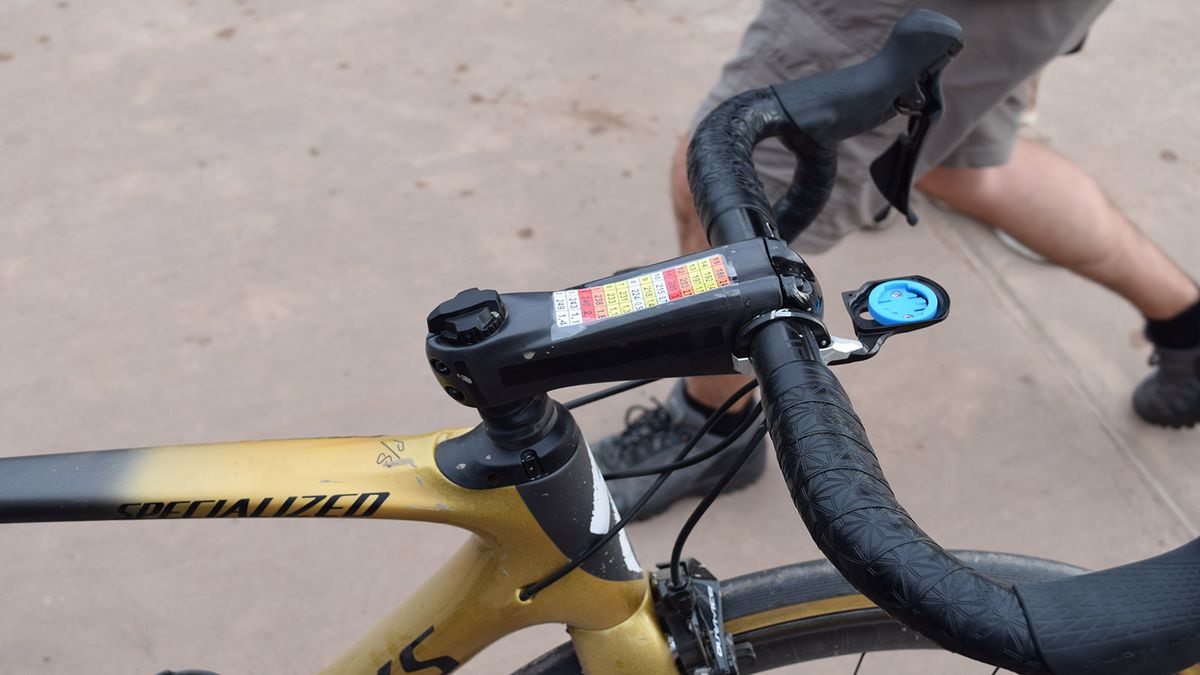 Sagan uses a Zipp Sprint SL stem, although masks the branding out of respect to his sponsors