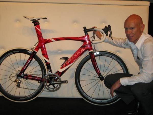 Alistair Brown and his custom decorated Ridley bike
