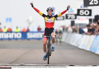 Sanne Cant (Enertherm-BKCP) victory salute in Koksijde