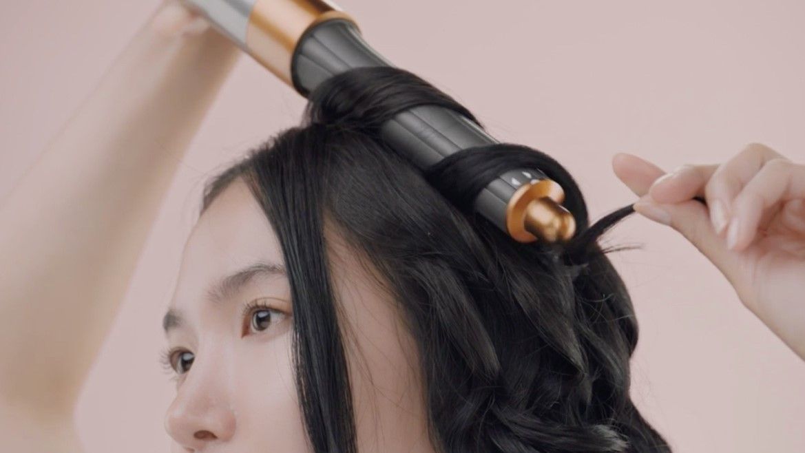 The best Dyson Airwrap Black Friday deals still available TechRadar