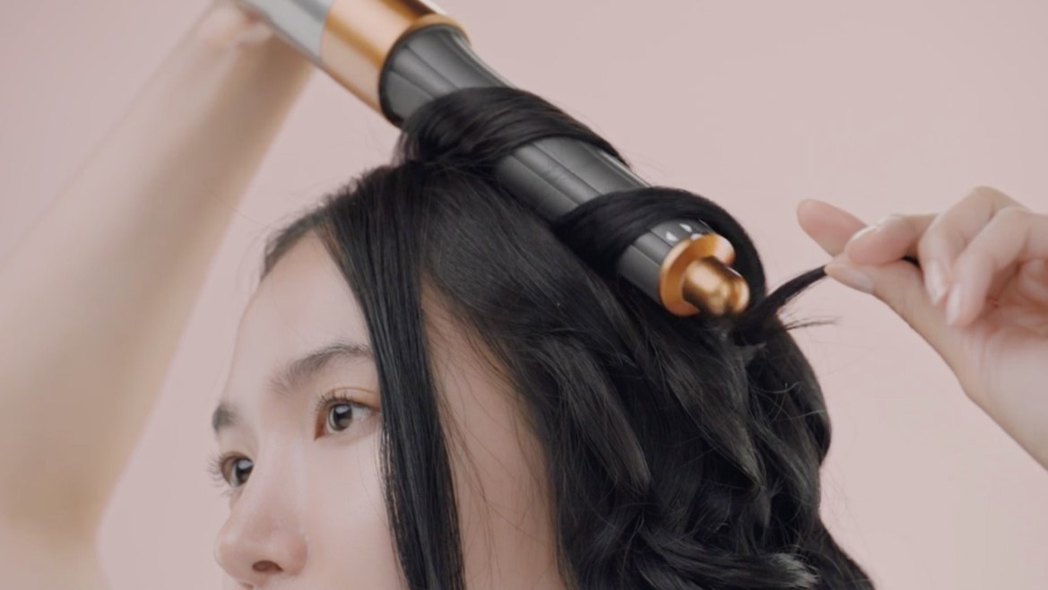 The best Dyson Airwrap Black Friday deals still available TechRadar