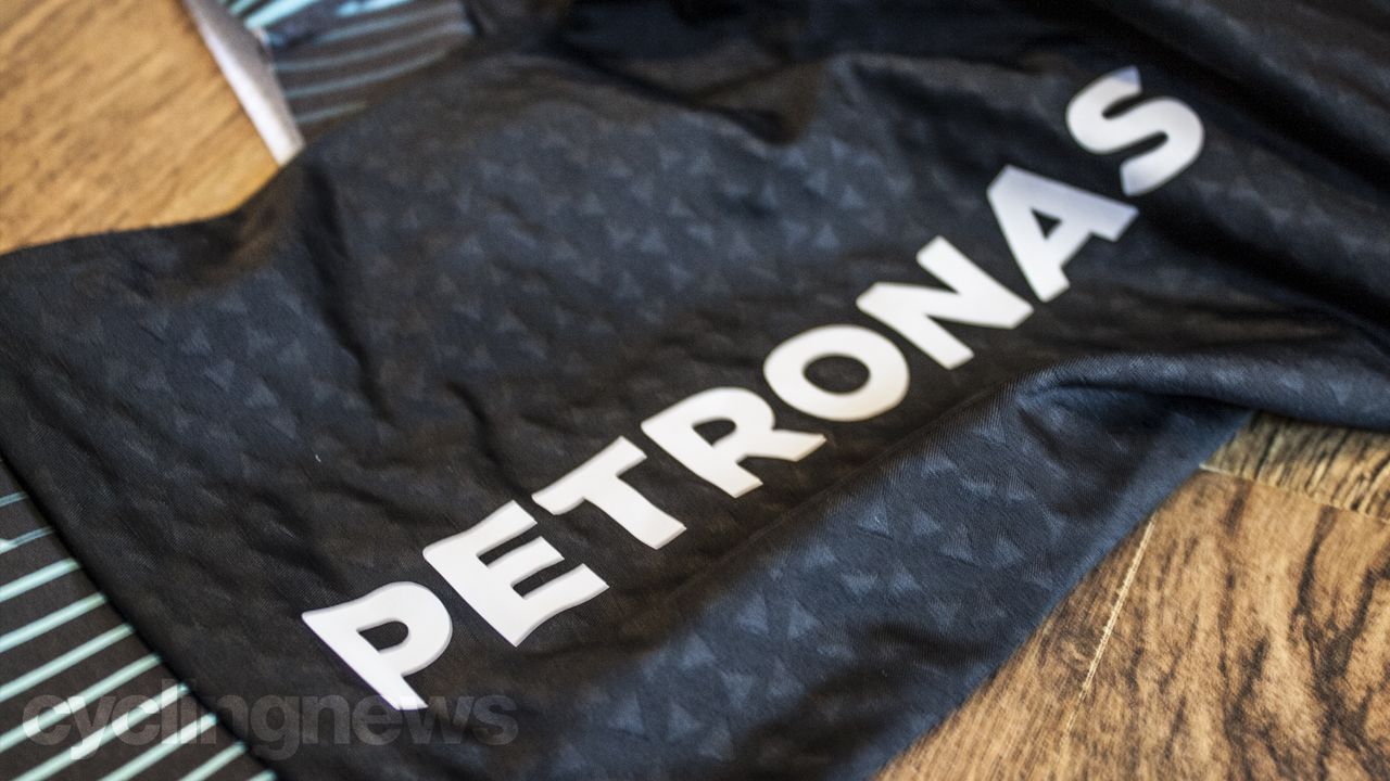 Nopinz Petronas Sepang Racing Team kit