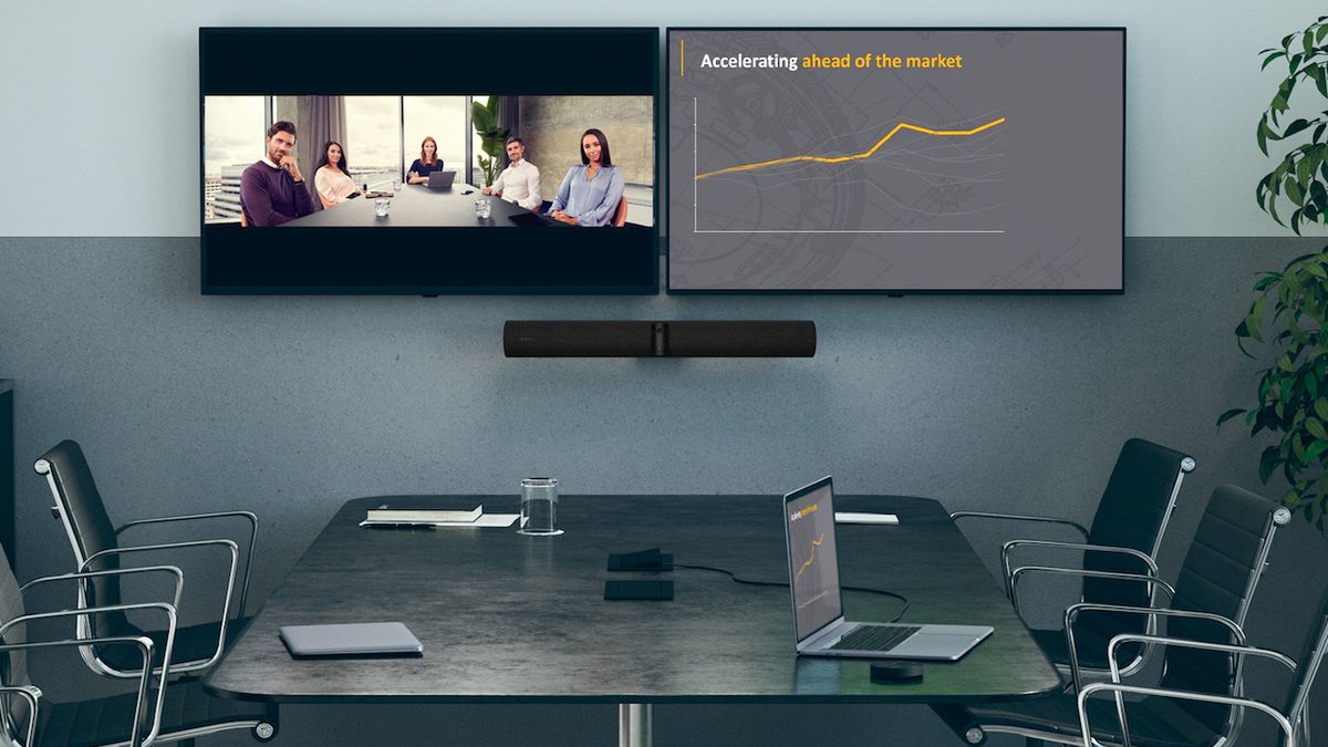 Jabra PanaCast 50 in a conference room