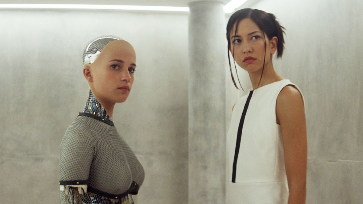 Alicia Vikander and Sonoya Mizuno in &quot;Ex Machina&quot;