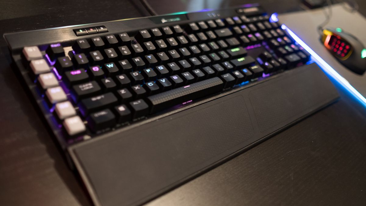 Corsair’s flagship keyboard goes bonkers with a built in light bar ...