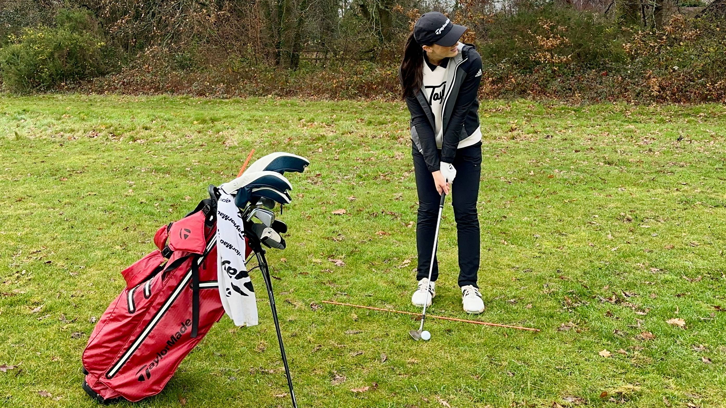 Jess Ratcliffe chipping using alignment sticks