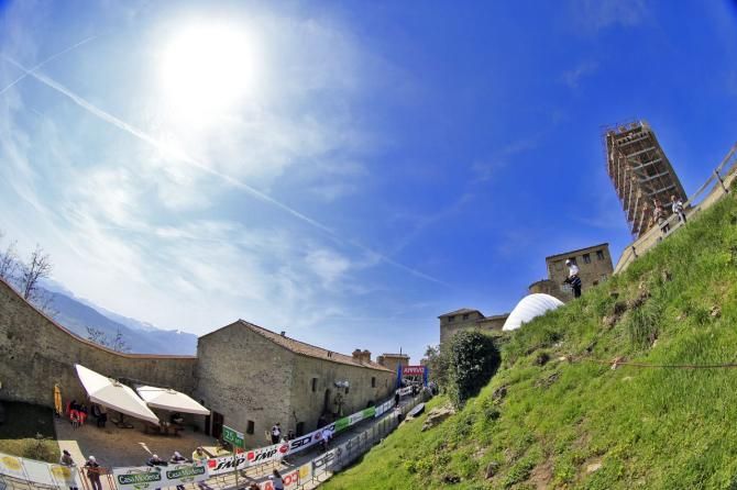 The sun was out for thev Coppi e Bartali race