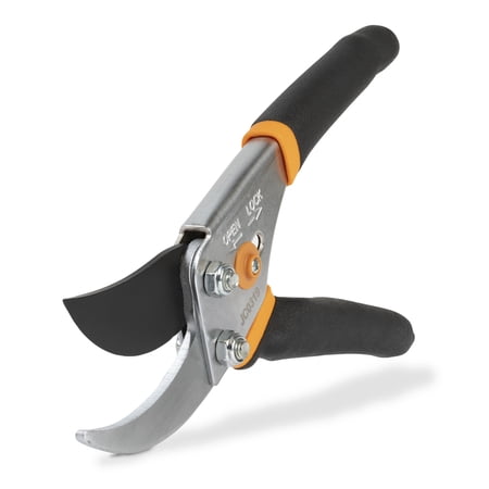 Fiskars Traditional Bypass Pruner With Non-Stick Steel Blades and Non-Slip Handle