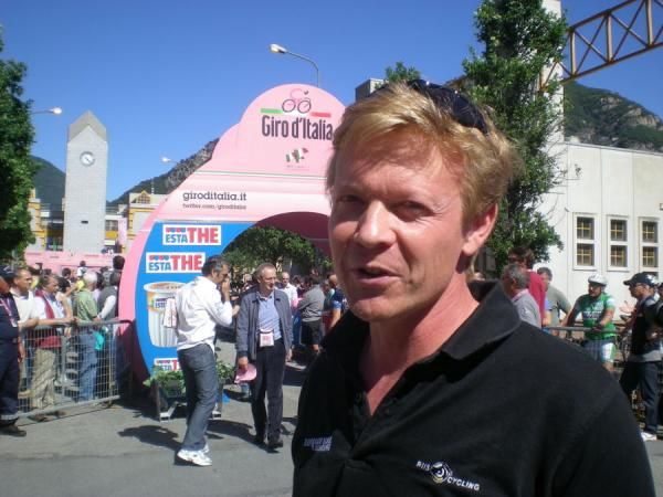 Saxo Bak SunGard directeur sportif Philippe Mauduit at the 2011 Giro d'Italia