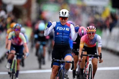 Clara Copponi wins stage one of the 2022 Women&#039;s Tour