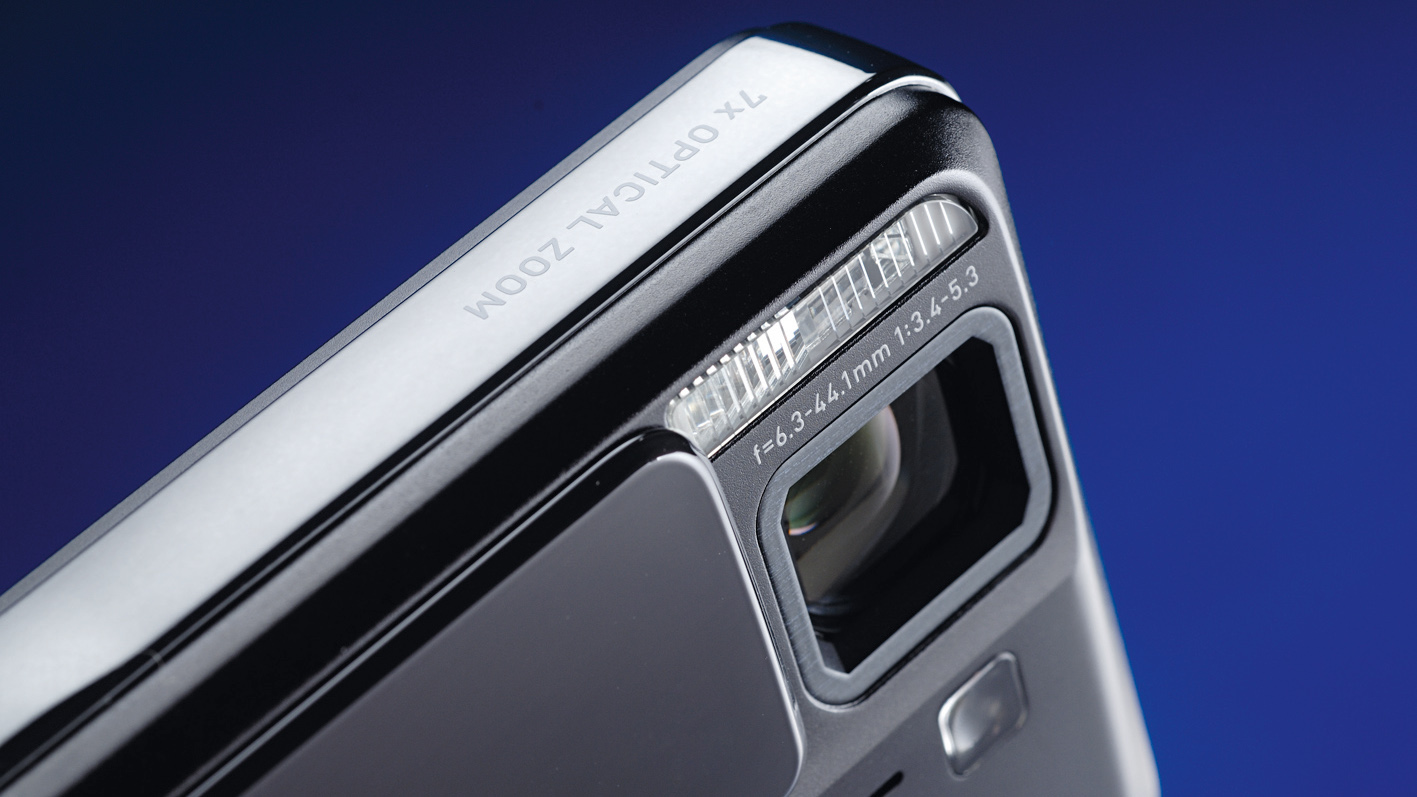 Casio Exilim EX-V7