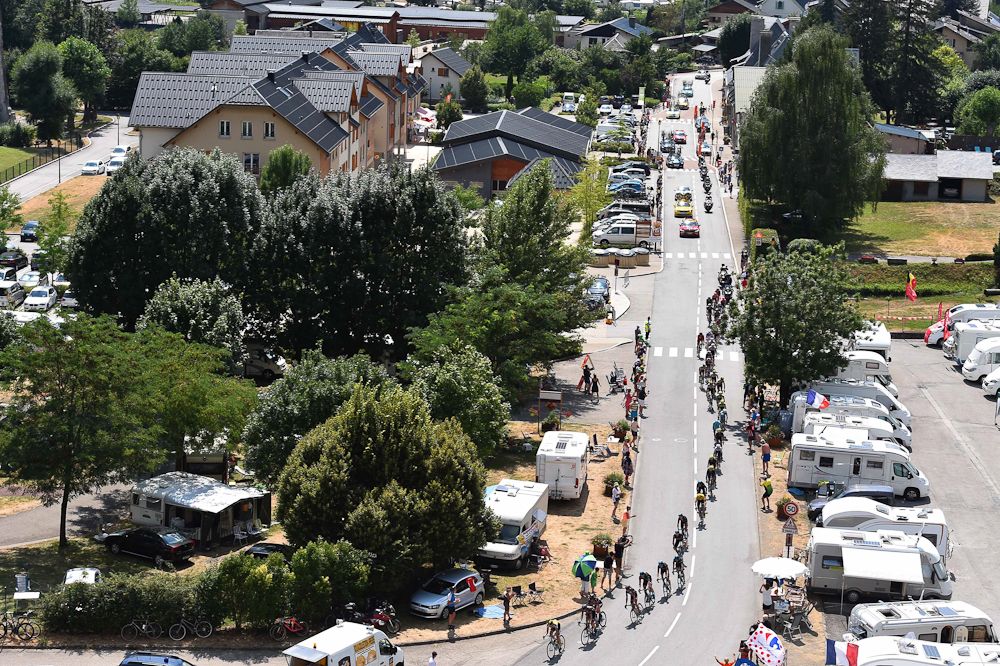 The peloton in action during stage 18