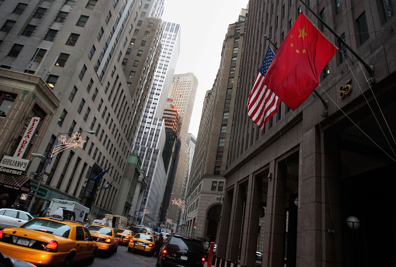 A U.S. flag and a Chinese flag