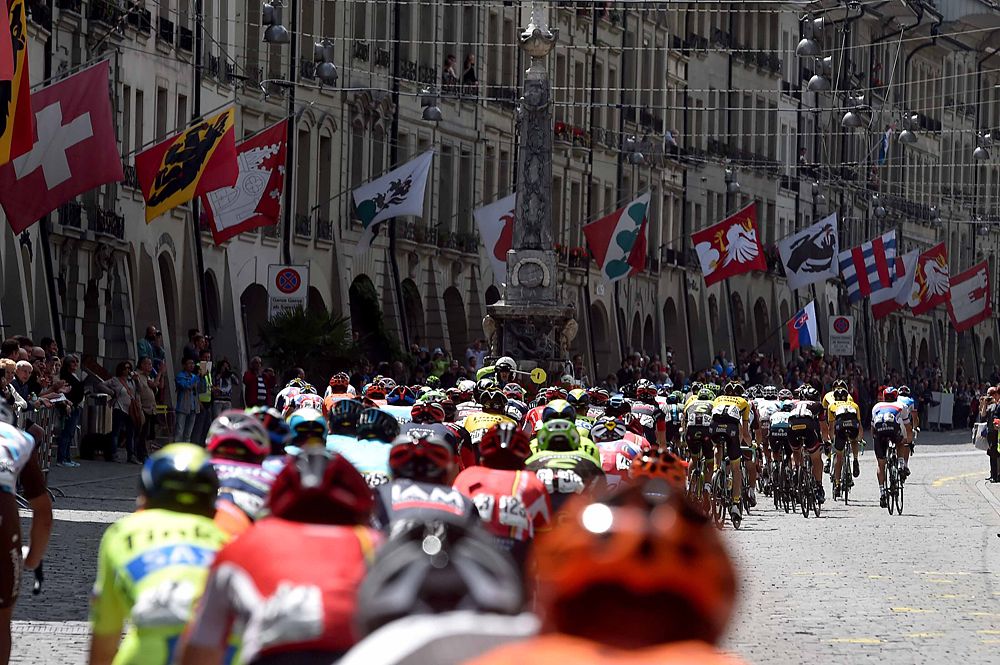 Picturesque Tour de Suisse stage 8