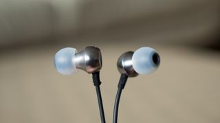 Rha ma390 best sale wired earphones