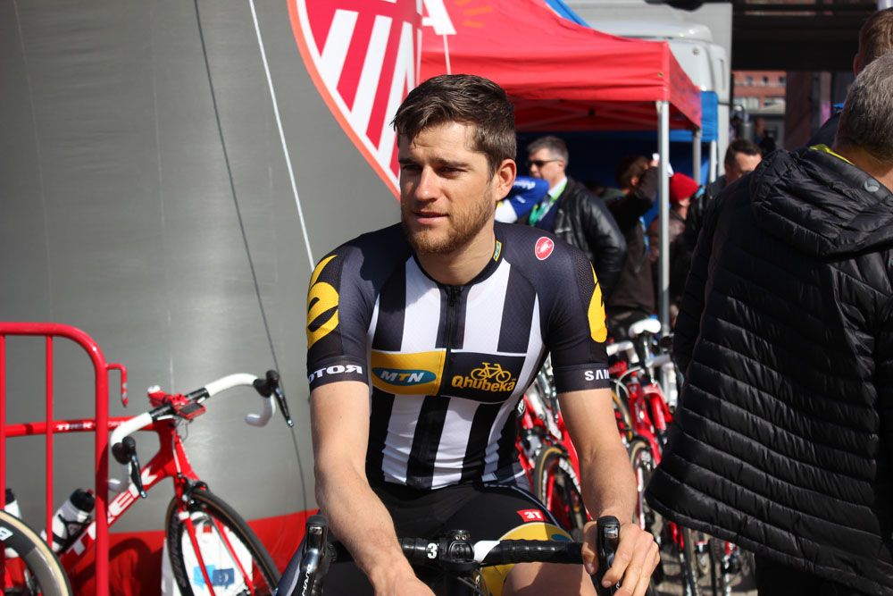 Theo Bos joins the riders going for the bearded look