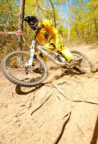 A racer descends Massanutten Mountain at the Yee Ha!