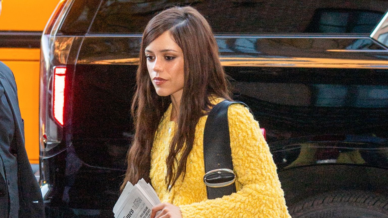 This Once-Dated Easy Jeans Outfit Is Cool Again—Here's the It-Girl Proof