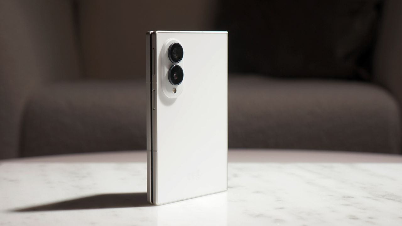 Samsung Galaxy Z Fold 8 review