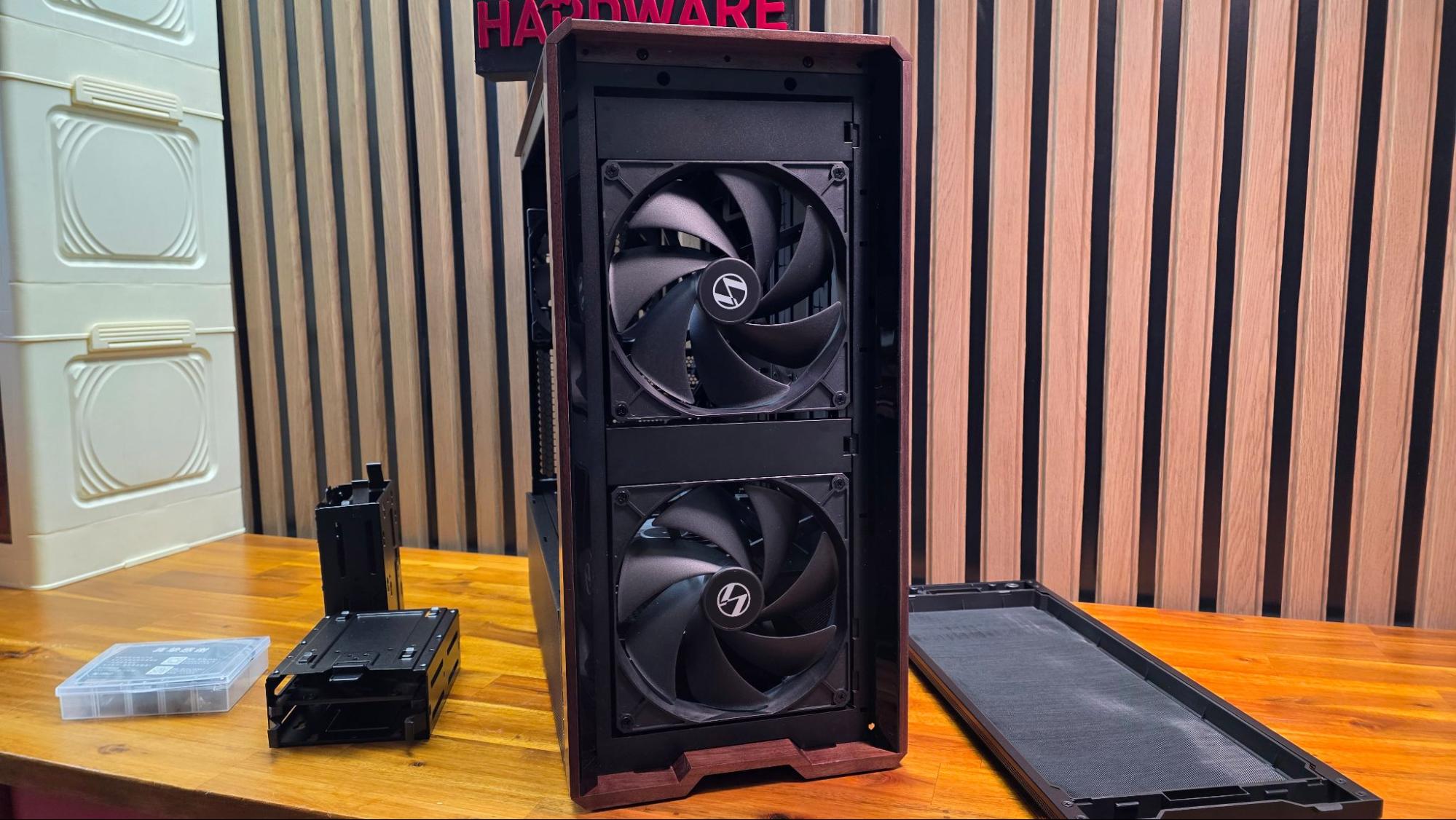 Lian Li Lancool 217 PC Case
