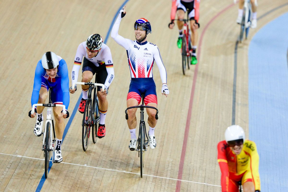Yes! Mark Cavendish celebrates the madison victory