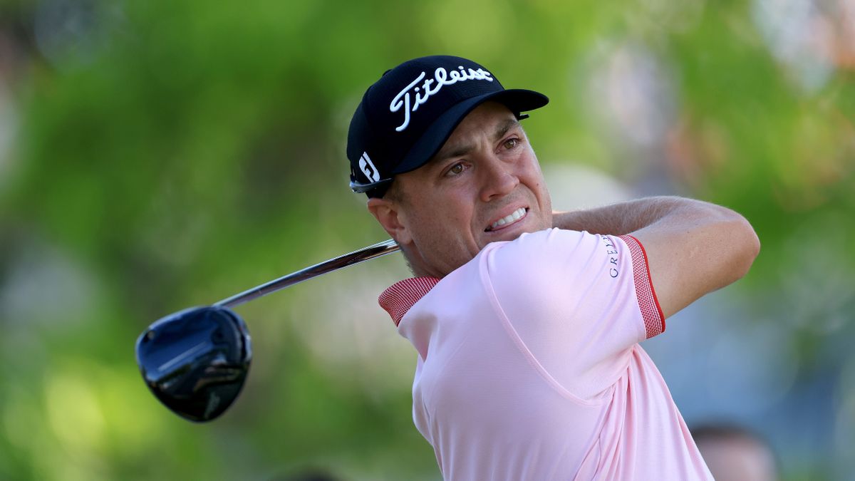 Justin Thomas tees off