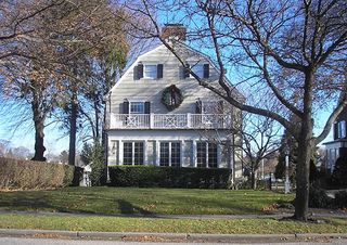 Image of the Amityville house as it appeared in December 2005.