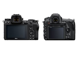Nikon D850 vs Z7: Back view