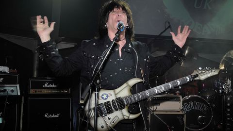 Michael Angelo Batio: “I still practice vibrato over and over. It