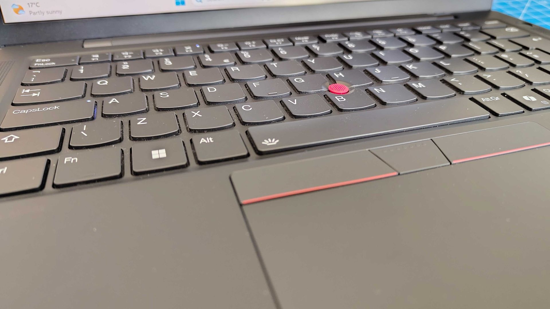 Testing out the Lenovo ThinkPad T14s Gen 6 (AMD) in a home office